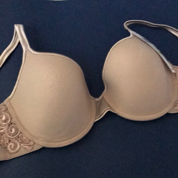NWT Wacoal 65365 Entre Nous Seamless Contour Bra T - Picture 1 of 6
